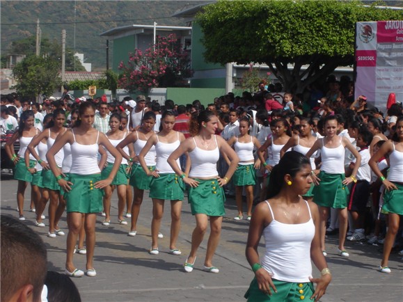 Galeria de Nubia I - Para Reina de Todos Santos Colima 2010